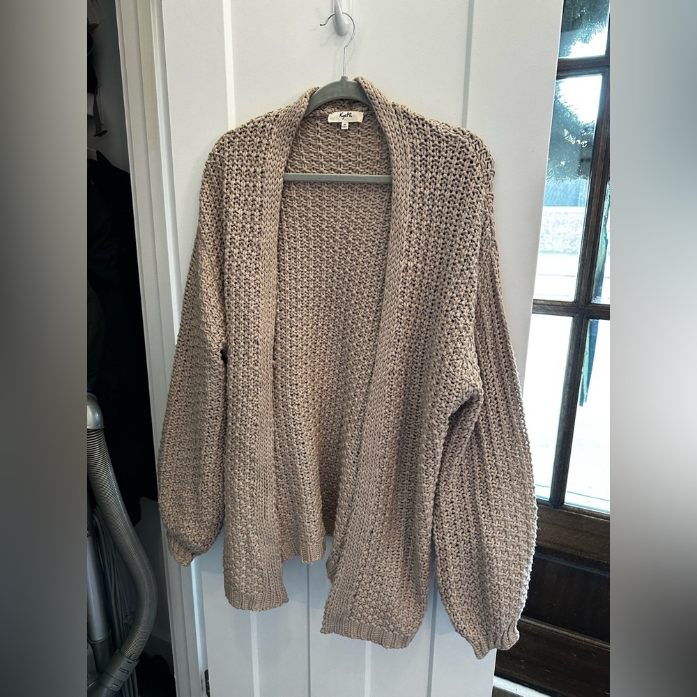 Kye Mi Beige Knit Cardigan